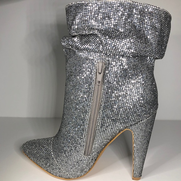 ‼️LAST ONE‼️Silver Embellished Booties - Picture 5 of 5